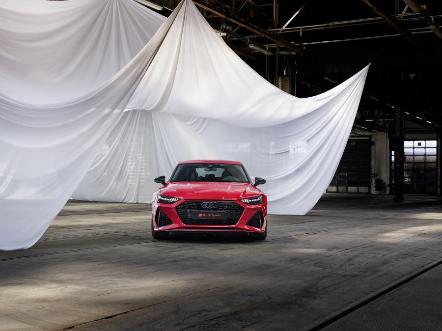  Audi RS7 Sportback 2019 года  (WW) (фото 5 из 80)